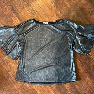 Umgee blouse medium. Black with shimmer